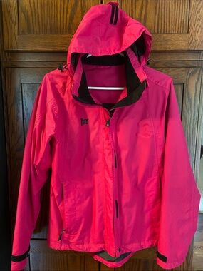 Women's MOSSI All Weather jacket Fuchsia Pink adjustable hood, zippered pocket M